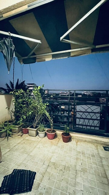Living Room in 2 BHK Apartment at Sbi Colony – for Rent