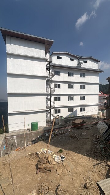 6+ BHK Independent House – Exterior View View at Kufri - for Sale