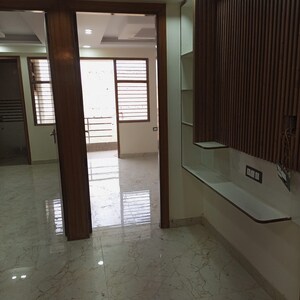 Furnished Amenities in 3 BHK Builder Floor at Sector 73 – for Sale