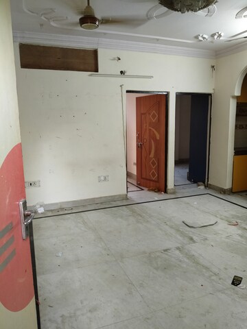 Living Room in 2 BHK Apartment at Paschim Vihar – for Rent