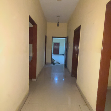 Room in 4 BHK Apartment at Omaxe NRI City Center, Omega Ii Greater Noida – for Rent