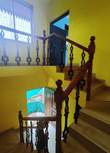 Swimming Pool in 4 BHK Villa at Nachinola – for Rent
