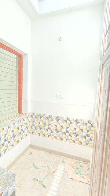Bedroom in 2 BHK Independent House at Jankipuram – for Sale