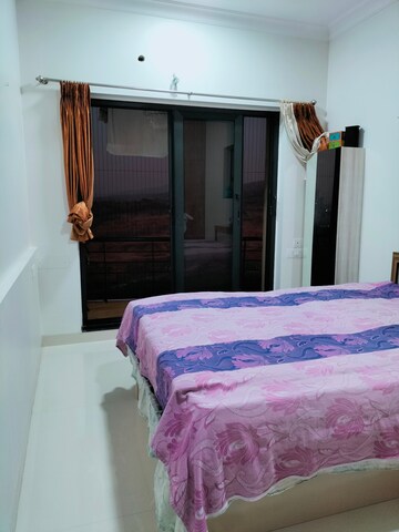 Bedroom in 2 BHK Apartment at K Raheja Raheja Residency, Malad East – for Rent