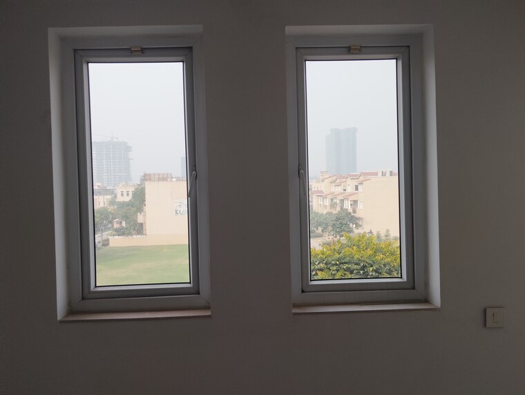 Master Bedroom, emaar-marbella 5 Bedroom 360 Sq.Yd. Villa In Sector 66 Gurgaon 8452244