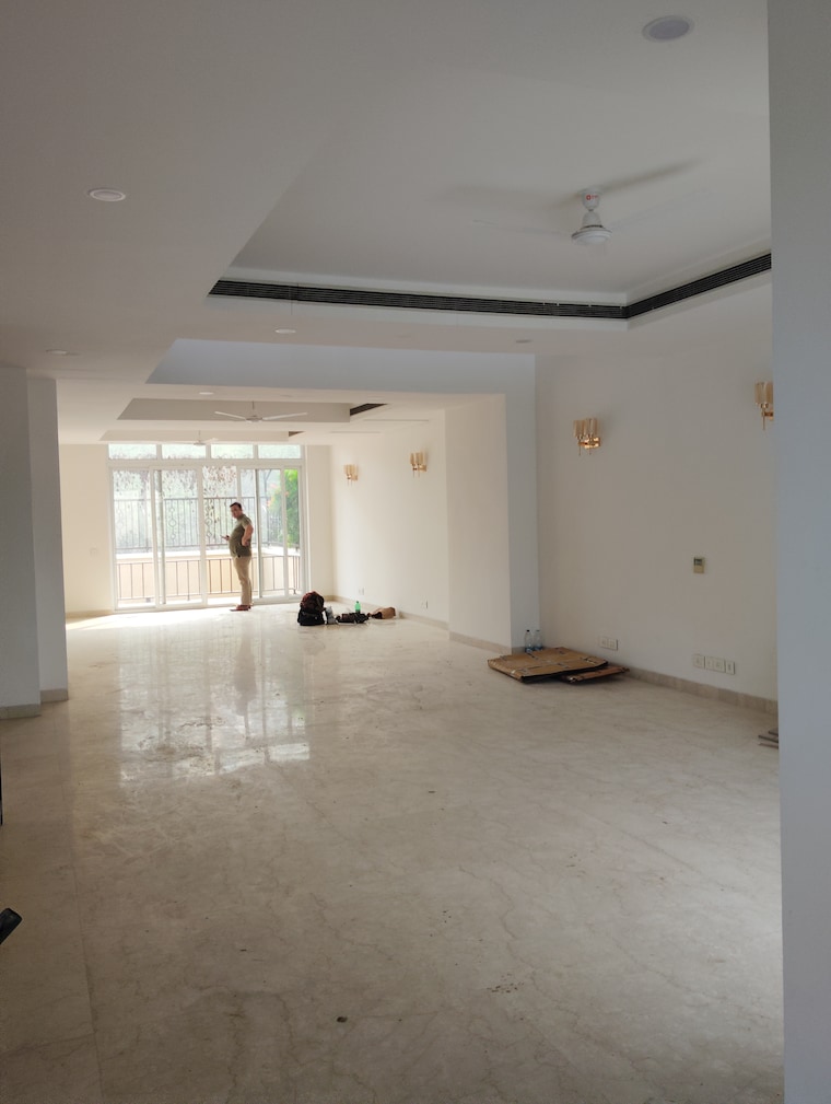 Master Bedroom, emaar-marbella 5 Bedroom 360 Sq.Yd. Villa In Sector 66 Gurgaon 8452244