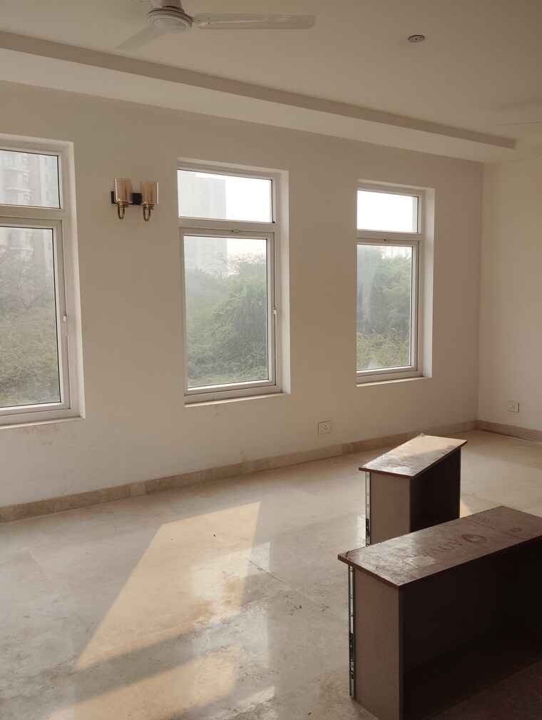 Master Bedroom, emaar-marbella 5 Bedroom 360 Sq.Yd. Villa In Sector 66 Gurgaon 8452244