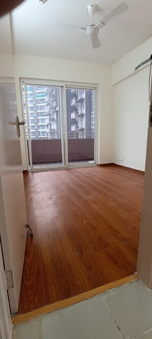 Master Bedroom in 3 BHK Apartment at BPTP Terra, Sector 37d – for Sale