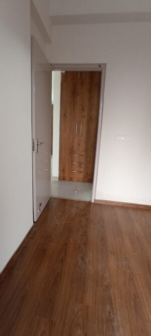 Master Bedroom in 3 BHK Apartment at BPTP Terra, Sector 37d – for Sale