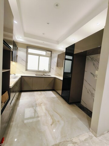 Kitchen in 3 BHK Builder Floor at Kohli One Malibu Town, Sector 47 – for Sale