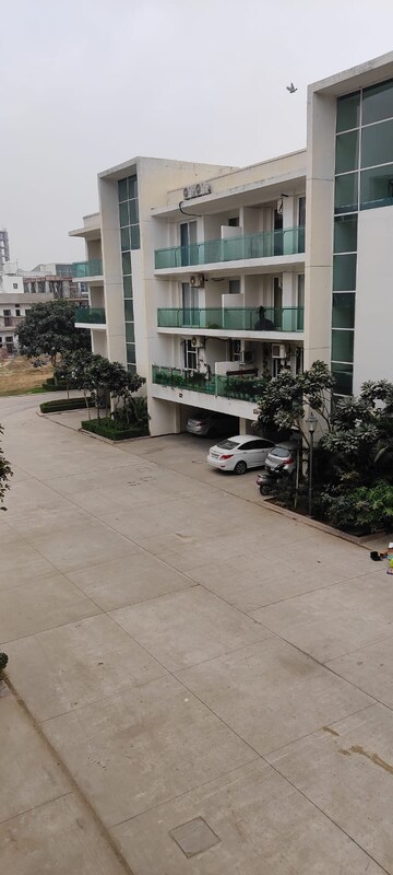 Gym in 3 BHK Builder Floor at Omaxe Ambrosia, North Mullanpur – for Sale