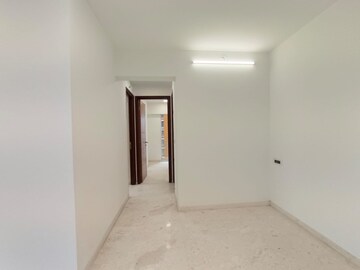 Room in 3 BHK Apartment at Ekta Tripolis, Goregaon West – for Rent