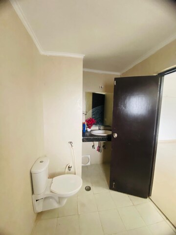 Floor Plan in 4 BHK Apartment at Bhawna Apartment, Sector 43 – for Rent
