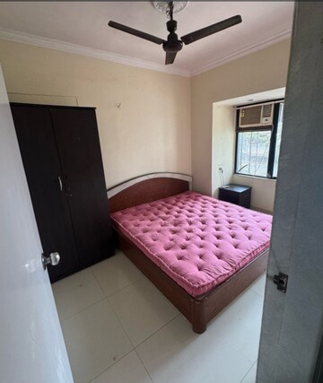Bedroom in 1 BHK Apartment at Montana CHS, Andheri West – for Rent