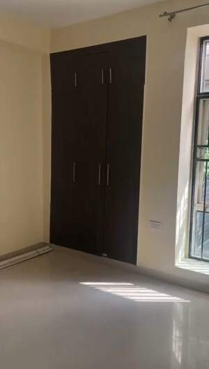 Master Bedroom in 4 BHK Builder Floor at Omaxe Silver Birch, North Mullanpur – for Sale