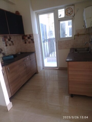 Master Bedroom in 3 BHK Apartment at Gaur City 2 - 14th Avenue, Sector 16c Greater Noida – for Rent