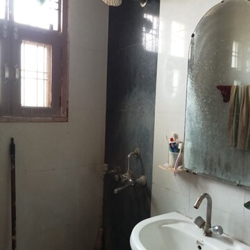 Bathroom in 3 BHK Builder Floor at Green Fields Colony – for Sale