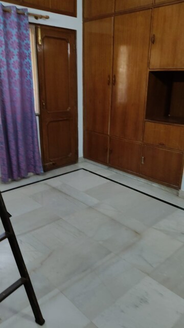Master Bedroom in 4 BHK Apartment at Sector 9, Dwarka – for Rent