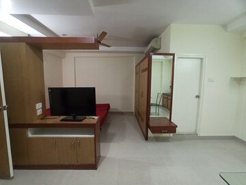 Master Bedroom in 1 RK Apartment at Ten Madhapur, Madhapur – for Rent