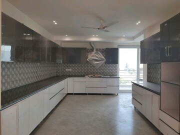 4 BHK Builder Floor For Rent in Unitech South City II, Sector 50