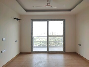 Master Bedroom in 4 BHK Builder Floor at Unitech South City II, Sector 50 – for Rent