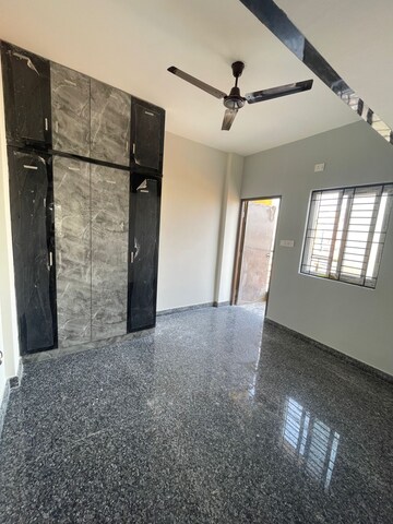 Room in 1 BHK Apartment at Raj Mansion Marathahalli, Marathahalli – for Rent
