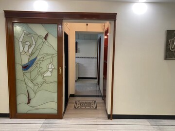  2 BHK Apartment at Andheri West – for Rent