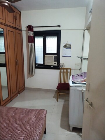 Master Bedroom in 1.5 BHK Apartment at Lokpuram CHS, Vasant Vihar – for Rent