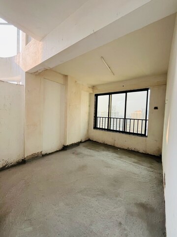 Room in 3.5 BHK Apartment at Atul Blue Mountains , Malad East – for Sale