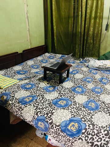 Bedroom in 2 BHK Apartment at The Dadar Makarand Society, Dadar West – for Rent