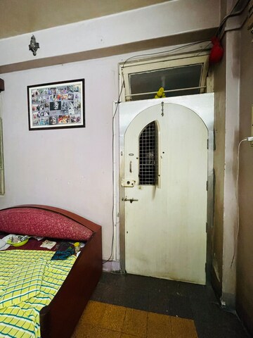 Bedroom in 2 BHK Apartment at The Dadar Makarand Society, Dadar West – for Rent