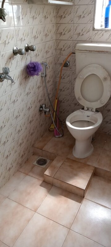 Bathroom in 2.5 BHK Apartment at Andheri West – for Rent
