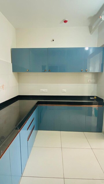 2 BHK Apartment For Rent in VJ YashOne Infinitee, Tathawade