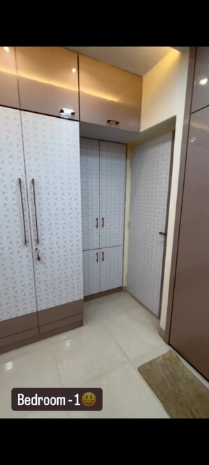 Furnished Amenities in 2 BHK Apartment at Vijay Apartment Malad, Malad West – for Sale