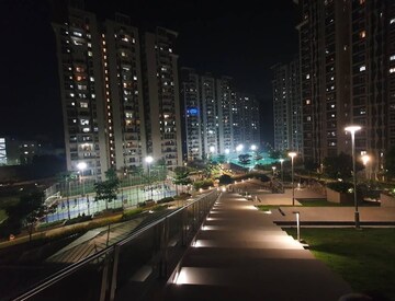 Room in 3 BHK Apartment at Aparna Serene Park, Kondapur – for Rent