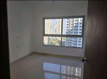 2 BHK Apartment For Rent in Kalpataru Immensa, Kolshet Road