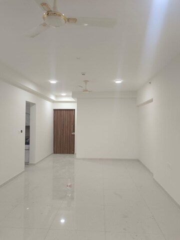 Room in 3 BHK Apartment at Sector 102 – for Rent