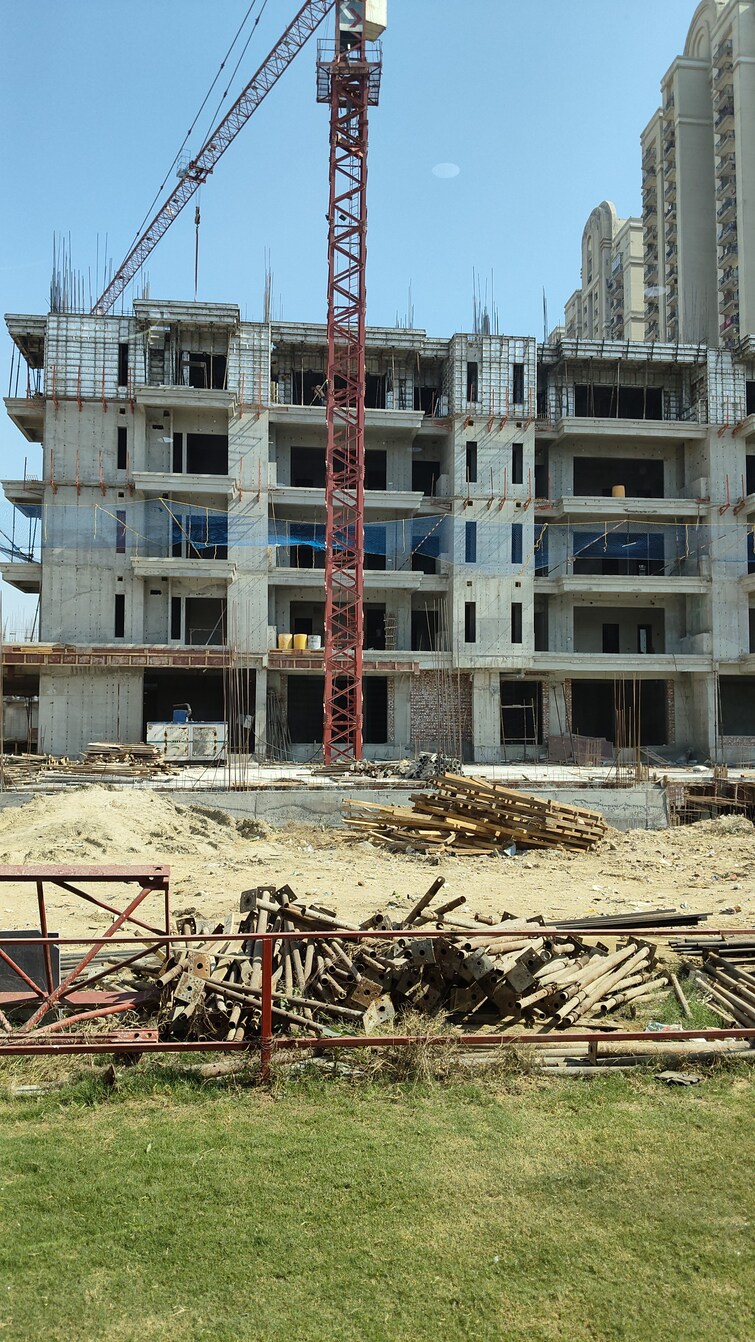 Living Room, zeta i greater noida 3 Bedroom 1610 Sq.Ft. Apartment In Zeta I Greater Noida Greater Noida 8452851