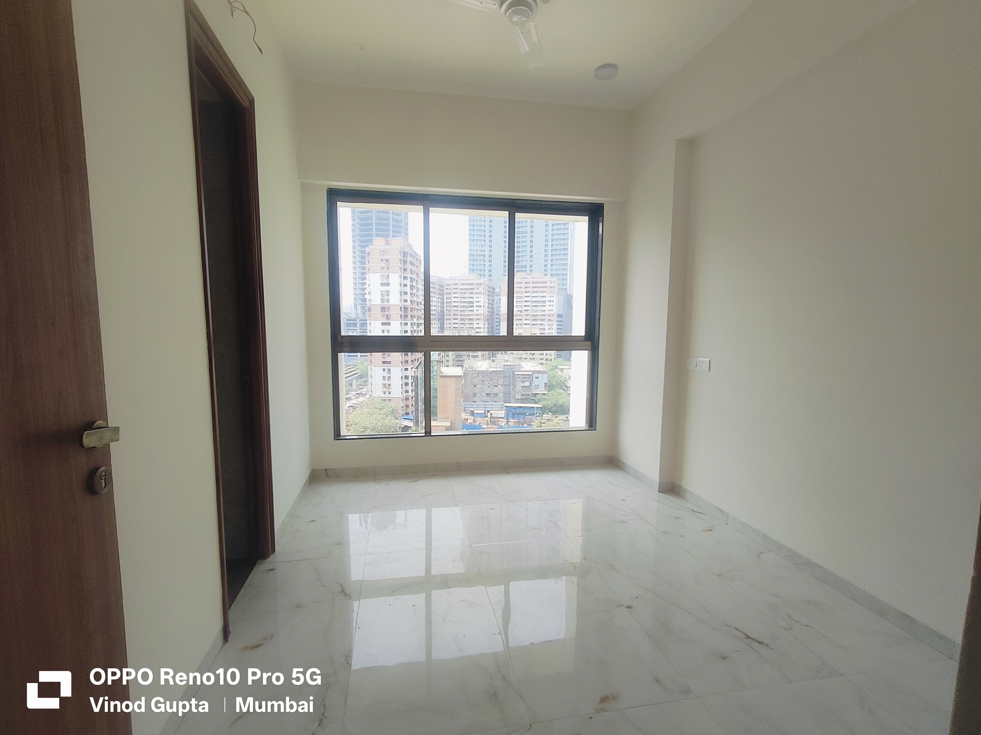 2 BHK Apartment For Rent in Dosti Eastern Bay