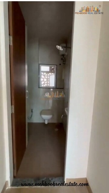 Furnished Amenities in 2 BHK Apartment at Shivaji Park – for Rent