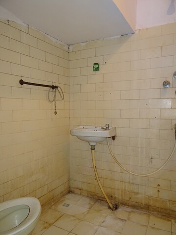 Bathroom in 1 BHK Independent House at Rt Nagar – for Rent