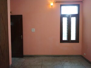 Master Bedroom in 3 BHK Apartment at RWA Jasola Sector 7, Jasola – for Sale