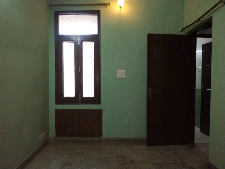 Master Bedroom, rwa-jasola-sector-7 3 Bedroom 1200 Sq.Ft. Apartment In Jasola Delhi 8452970