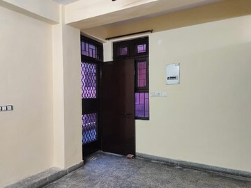 Master Bedroom in 1 BHK Apartment at Molarband – for Rent