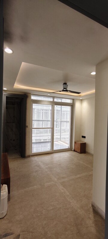 Master Bedroom in 3 BHK Independent House at Yojana Vihar – for Rent