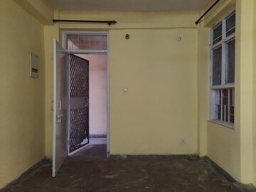 Room in 1 BHK Apartment at Molarband – for Rent
