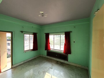 Bedroom in 3 BHK Apartment at Thakurpukur – for Sale