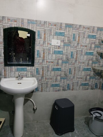 Bathroom in 2 BHK Independent House at Vikas Nagar – for Rent