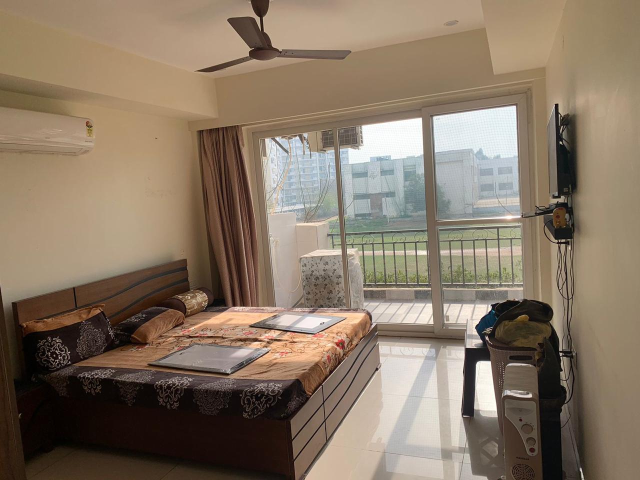 3 BHK + Pooja Room 1825 Sq.Ft. Apartment in GHB Splande