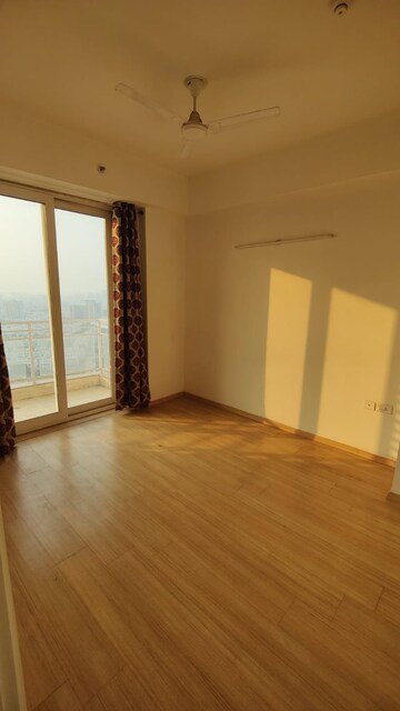 Master Bedroom in 3 BHK Apartment at DLF The Primus, Sector 82a – for Rent